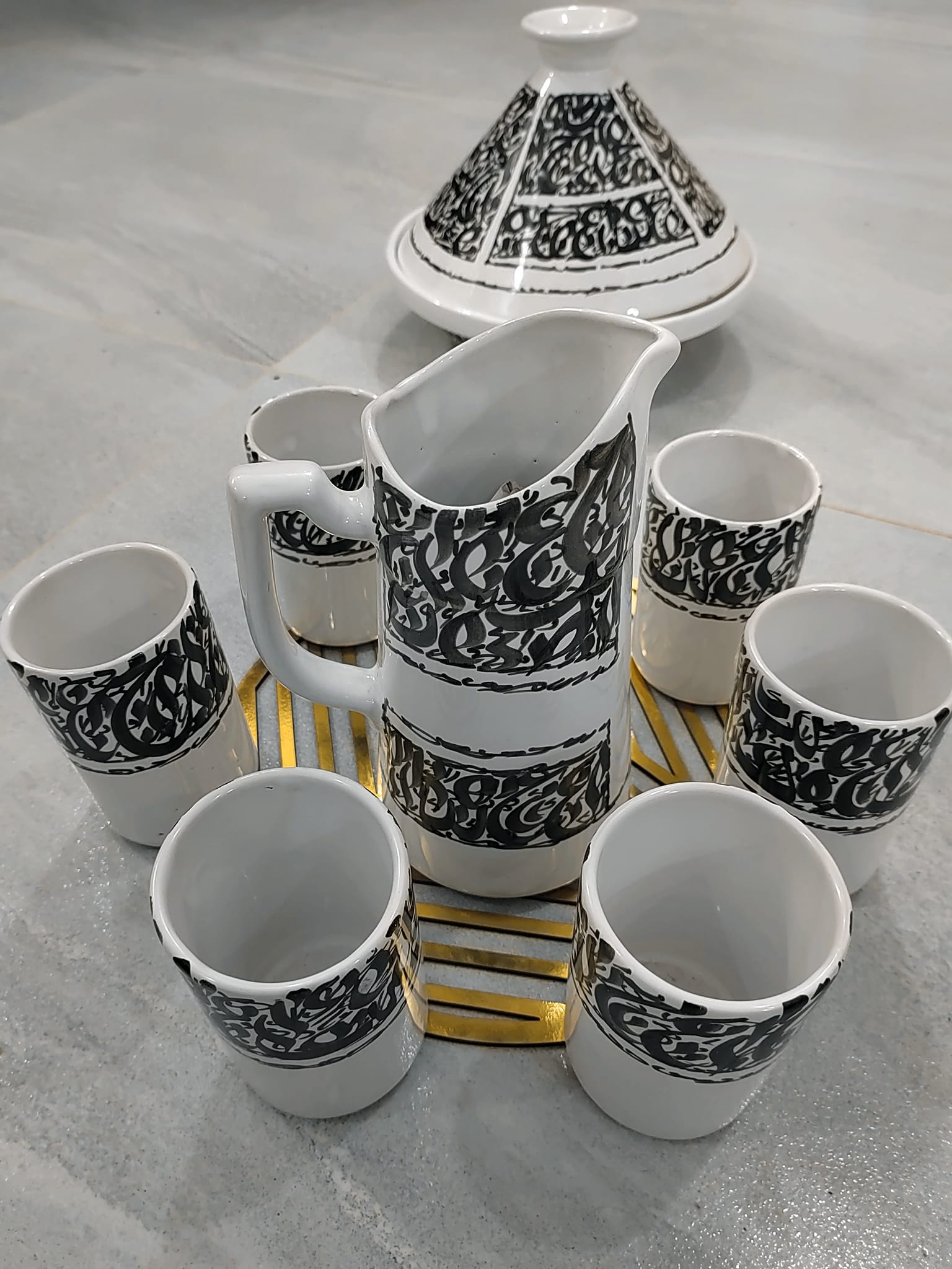 Service de table calligraphie