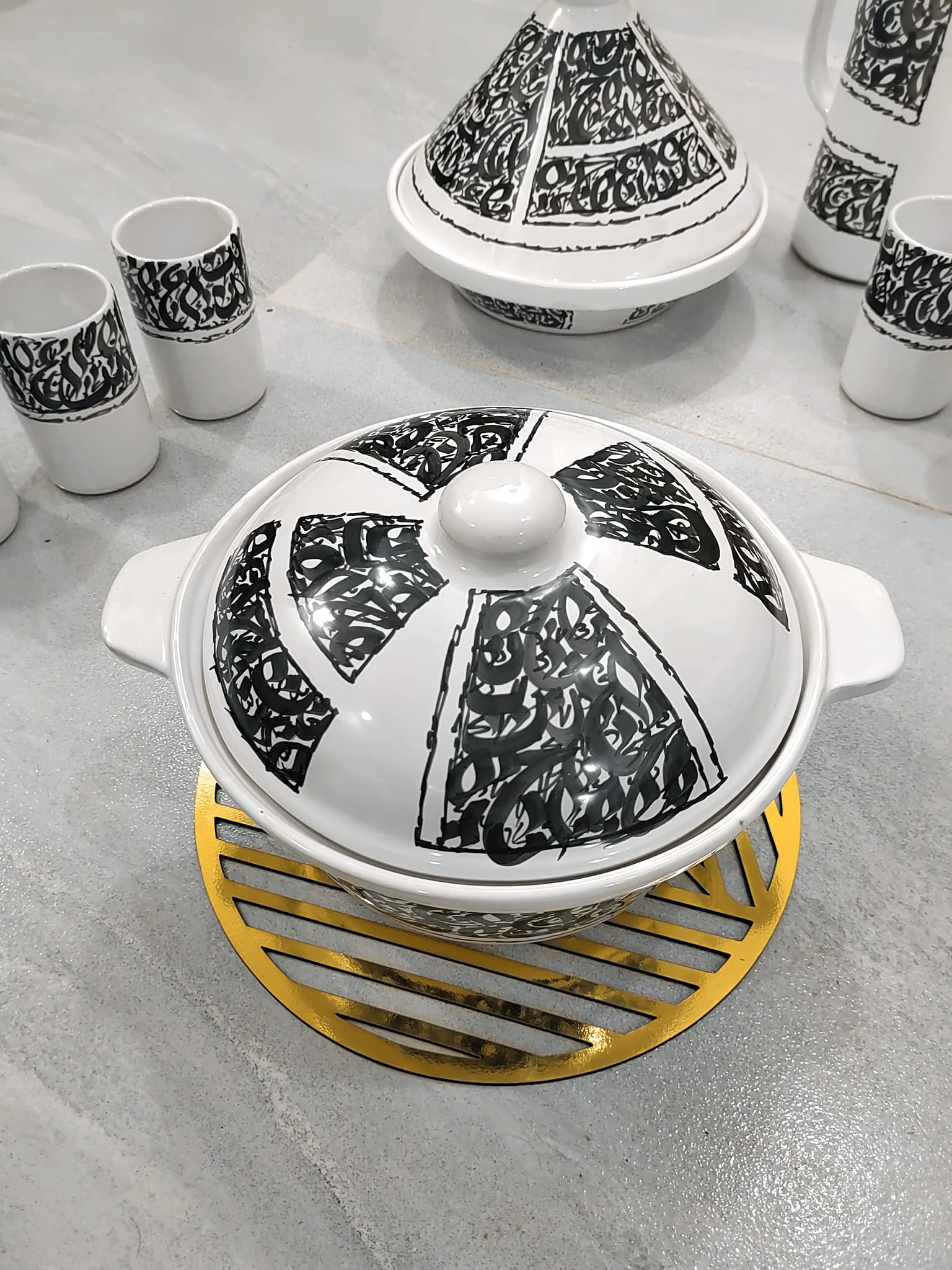 Service de table calligraphie