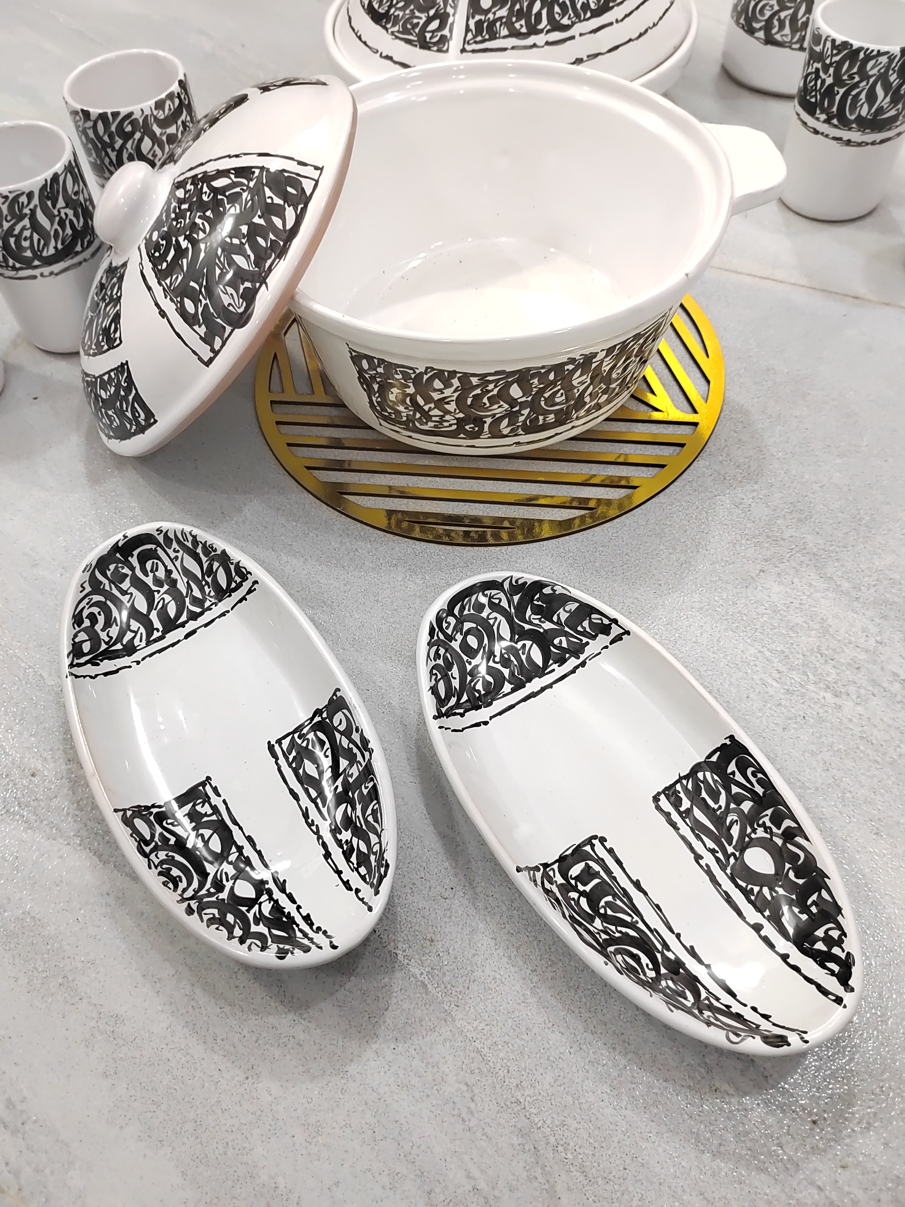 Service de table calligraphie